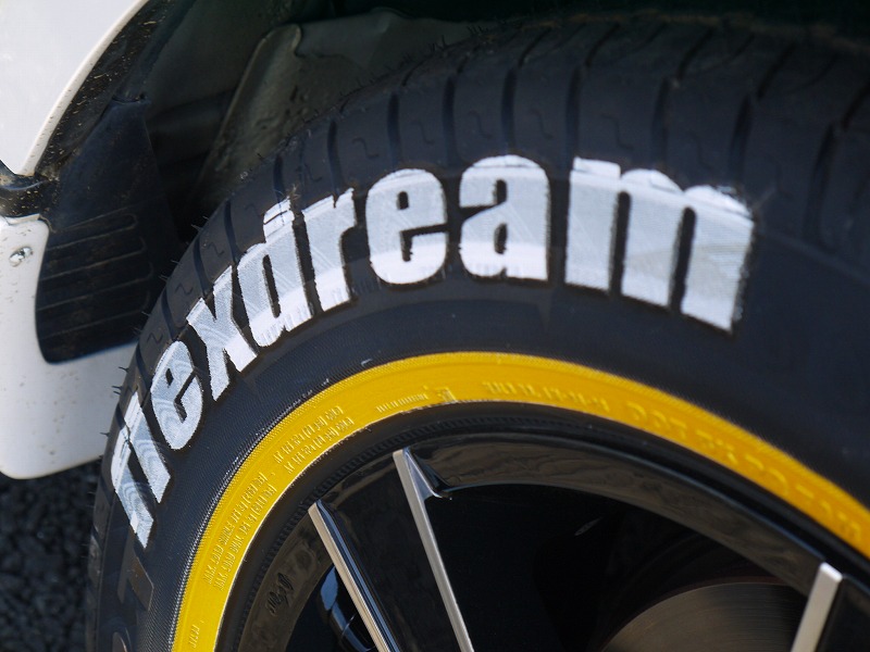 フレックスドリーム×スマシュリペア×ハイエーススタイル　タイヤプリント雑誌取材