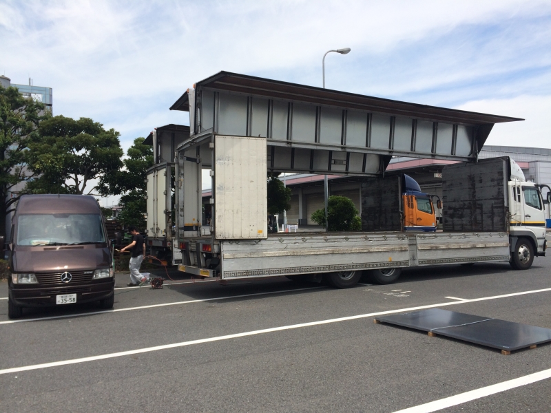 １０ｔトラック　出張荷台鉄板張り補強　運送会社様